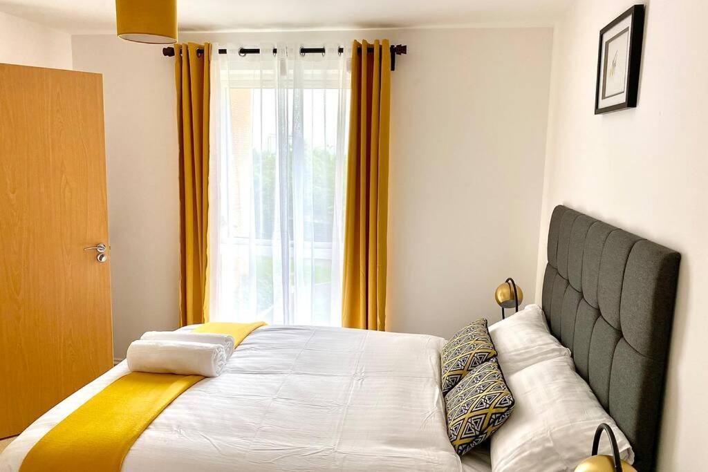 Smartrips Apartments - Lakeside/Thurrock West Thurrock Buitenkant foto